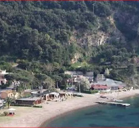 Villa Alvi Feriehus
